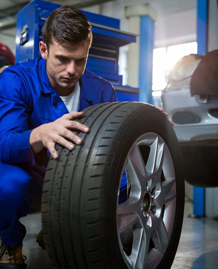 pneu examinar mechanic e1760631581207